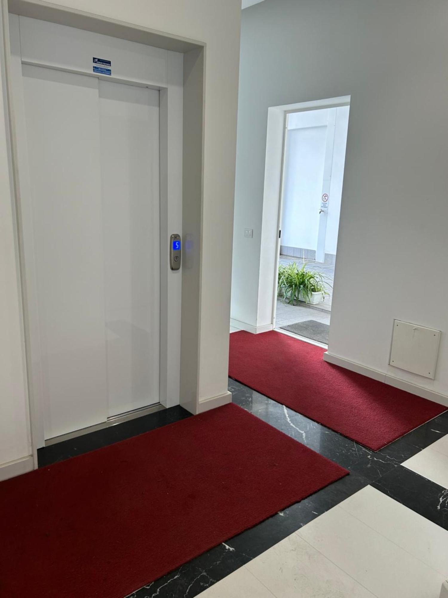 דירות Central Modern Studio בארי מראה חיצוני תמונה