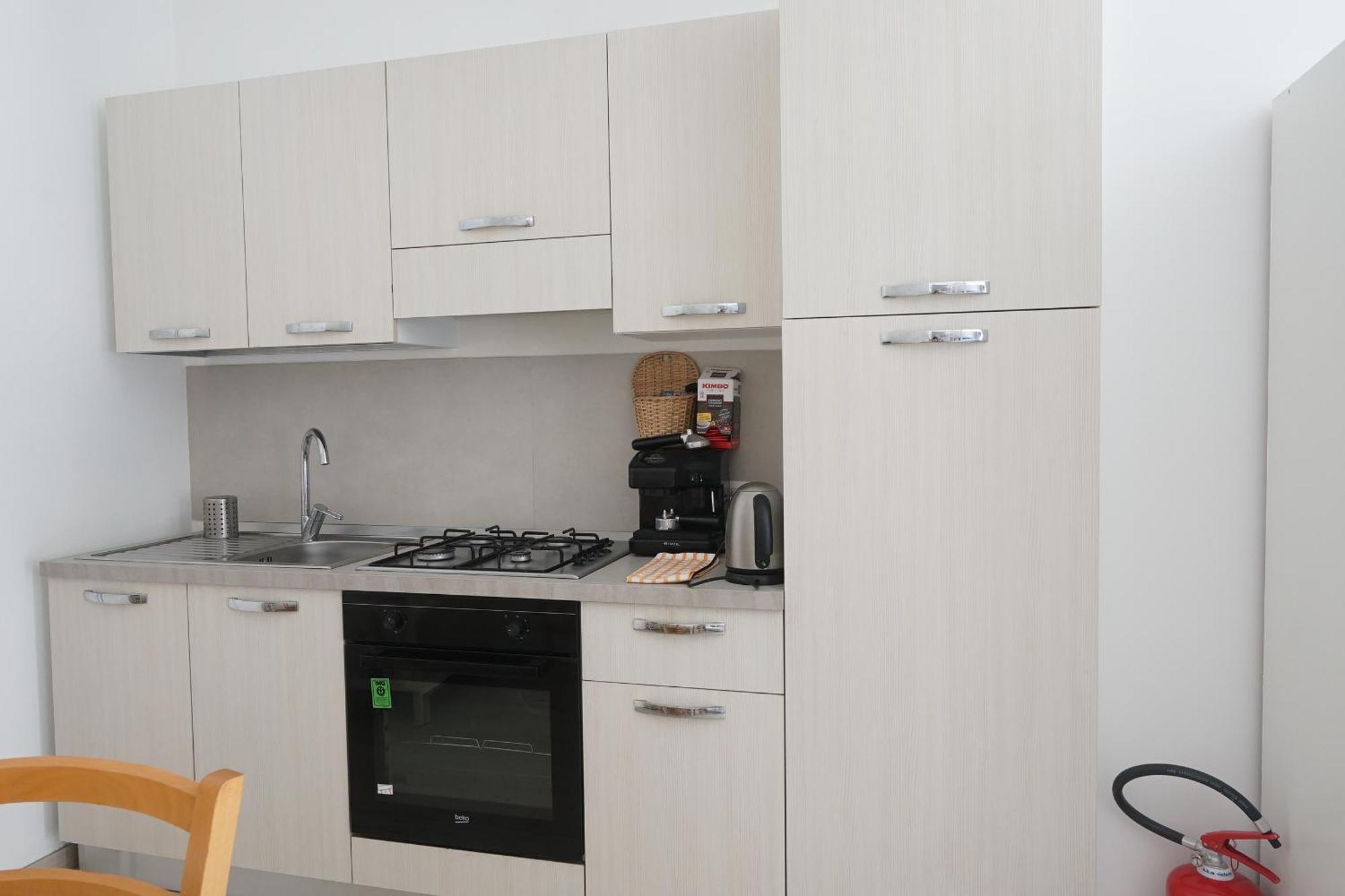 דירות Central Modern Studio בארי מראה חיצוני תמונה
